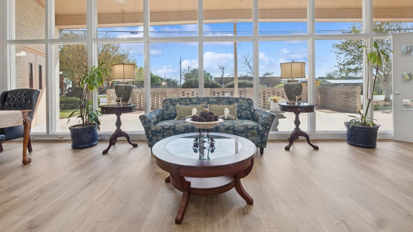 Aaker Funeral Home gallery image 3